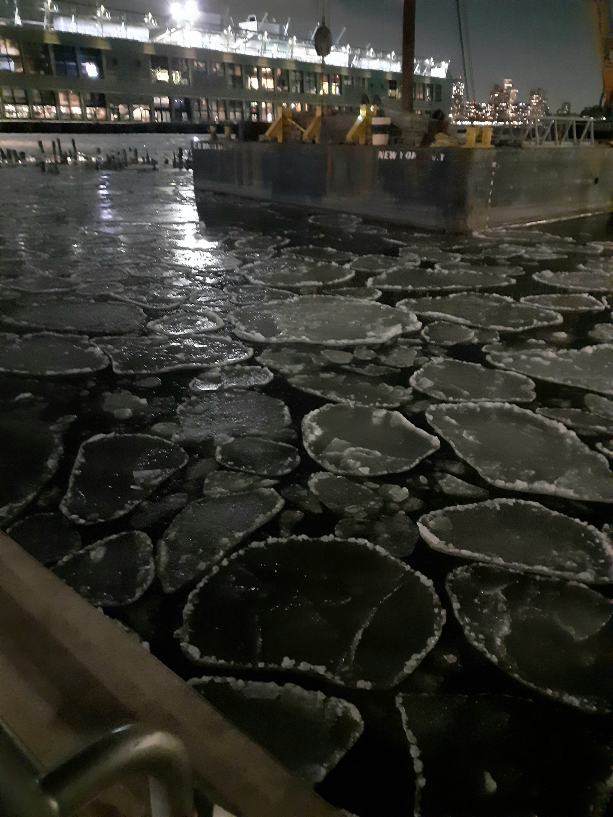 Ice Circles in the Hudson River